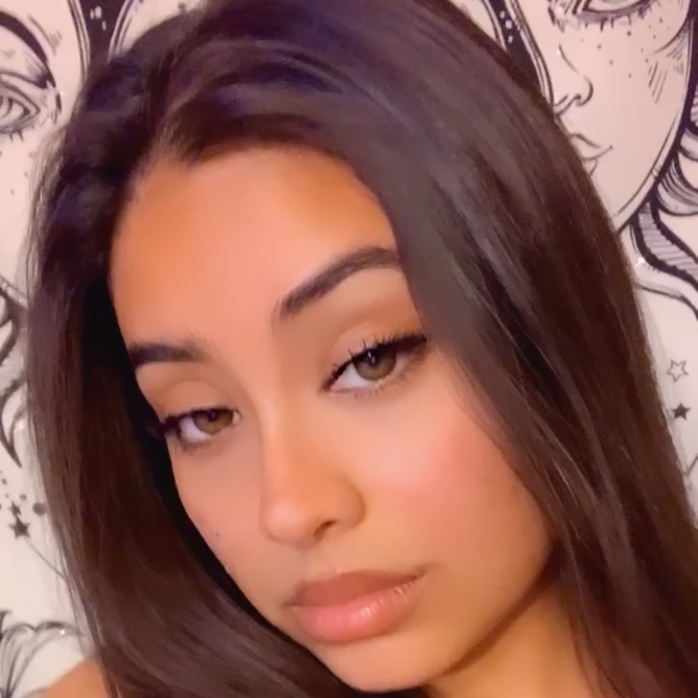 Meet your Posher, Valerie